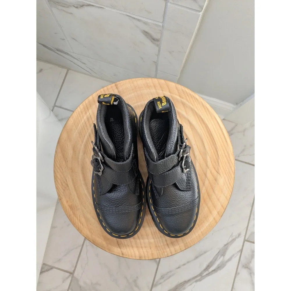 NWOB Dr Martens Black Leather Platform‎ Boots Buckle Devon Flower Chunky Soles